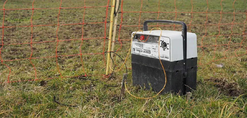 How to Make a Electric Fence Charger With a Light Bulb