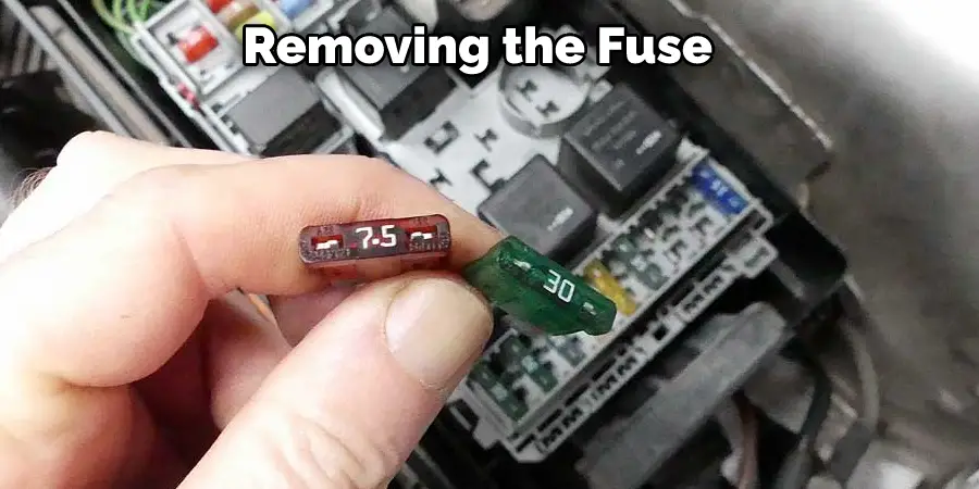Removing the Fuse