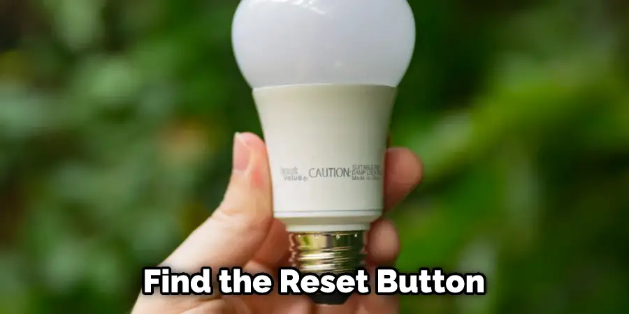  Find the Reset Button