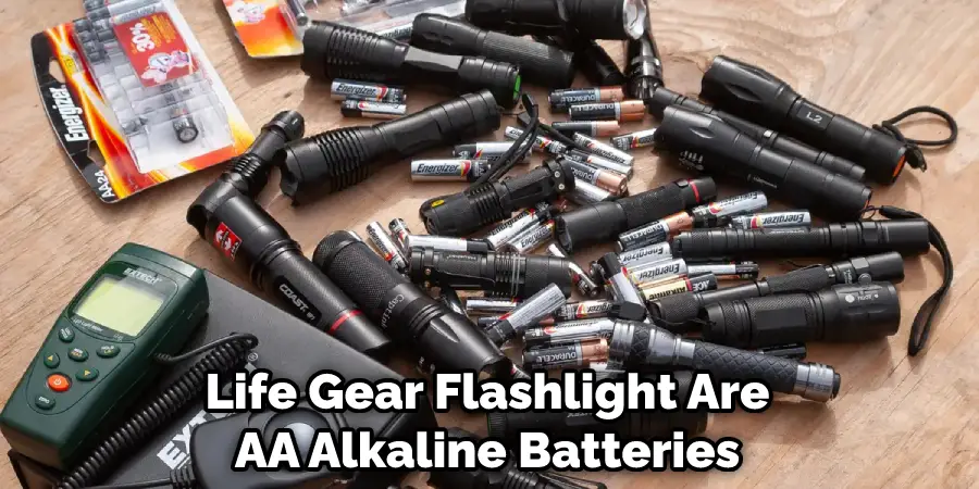 Life Gear Flashlight Are Aa Alkaline Batteries