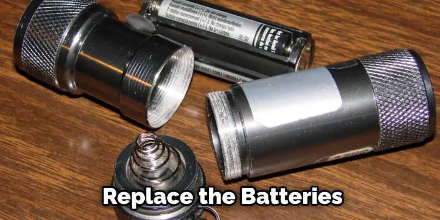  Replace the Batteries