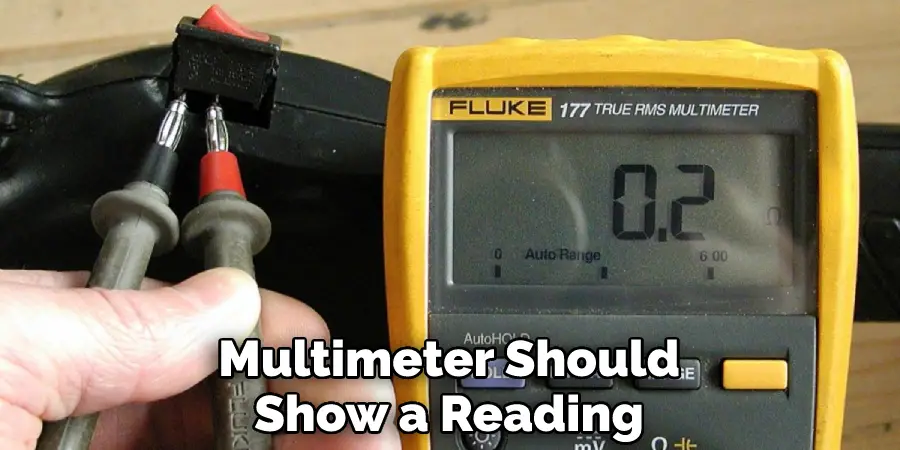 Multimeter Should Show a Reading