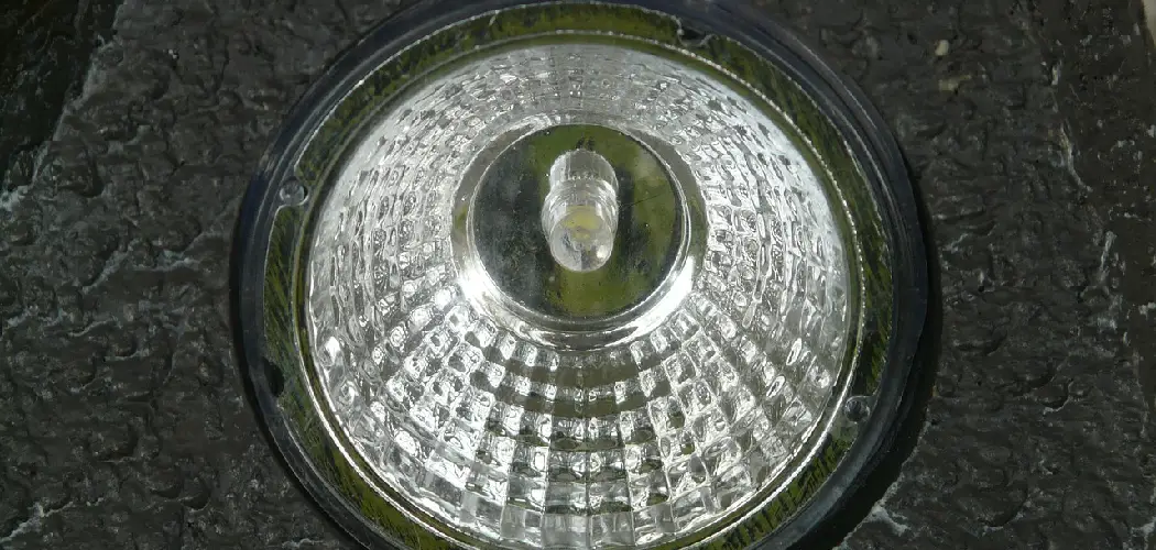 How to Change a Spotlight Bulb With Glass Cover